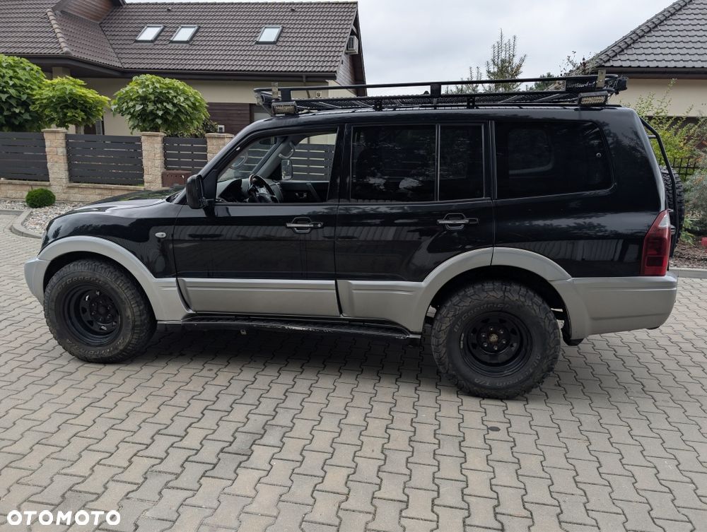 Mitsubishi Pajero - 5