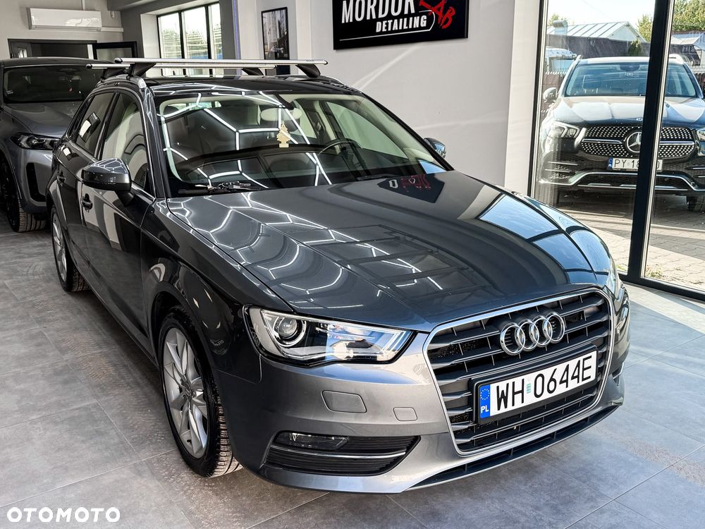 Audi A3 Sportback - 1