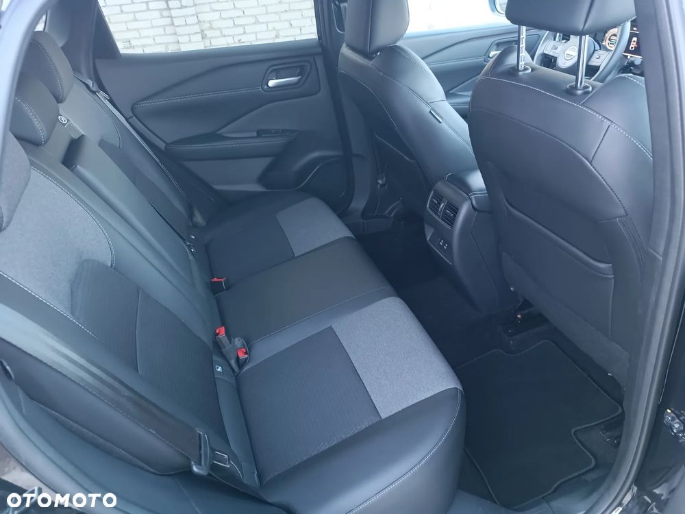 Nissan Qashqai 1.3 DIG-T MHEV N-Connecta Xtronic - 25