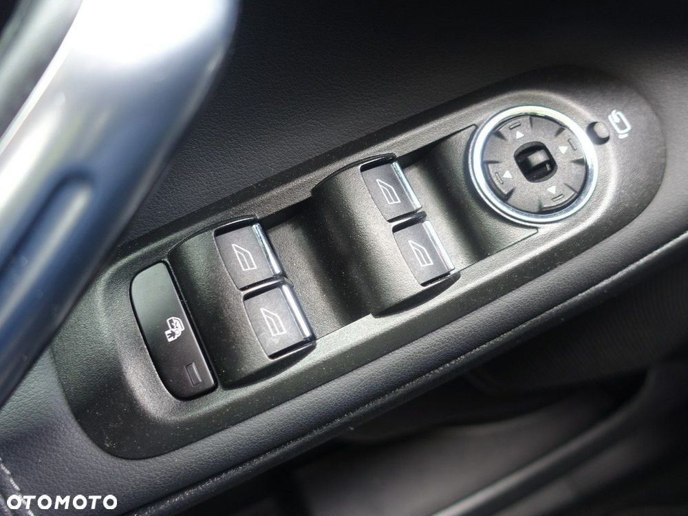 Ford S-Max 1.6 TDCi DPF Trend - 25