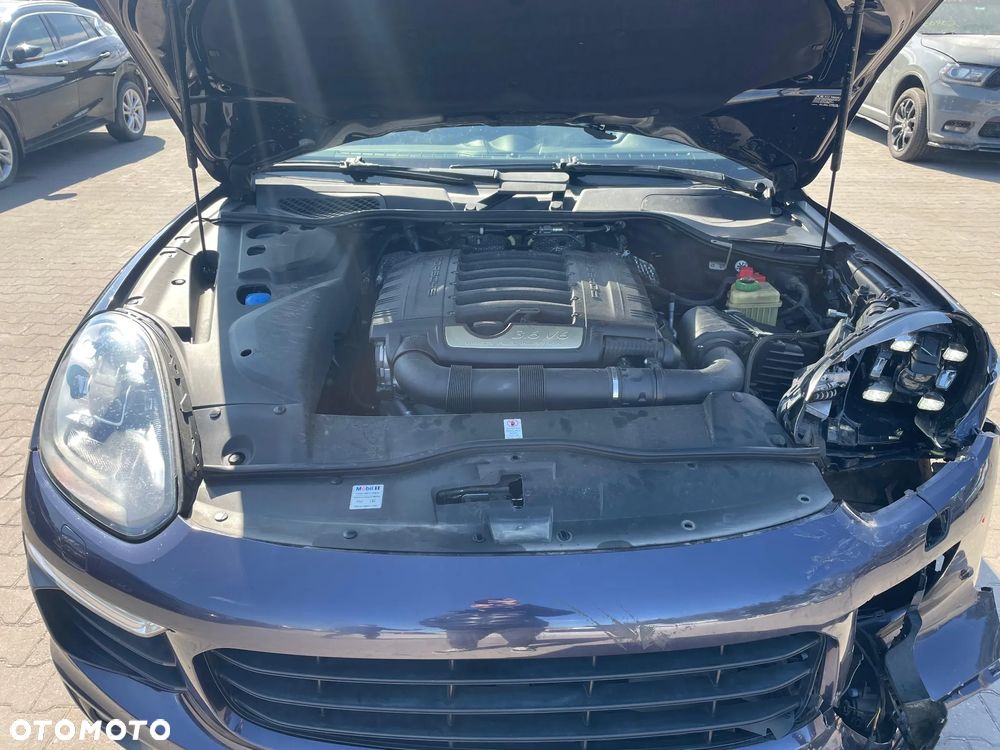 Porsche Cayenne Platinum Edition - 22