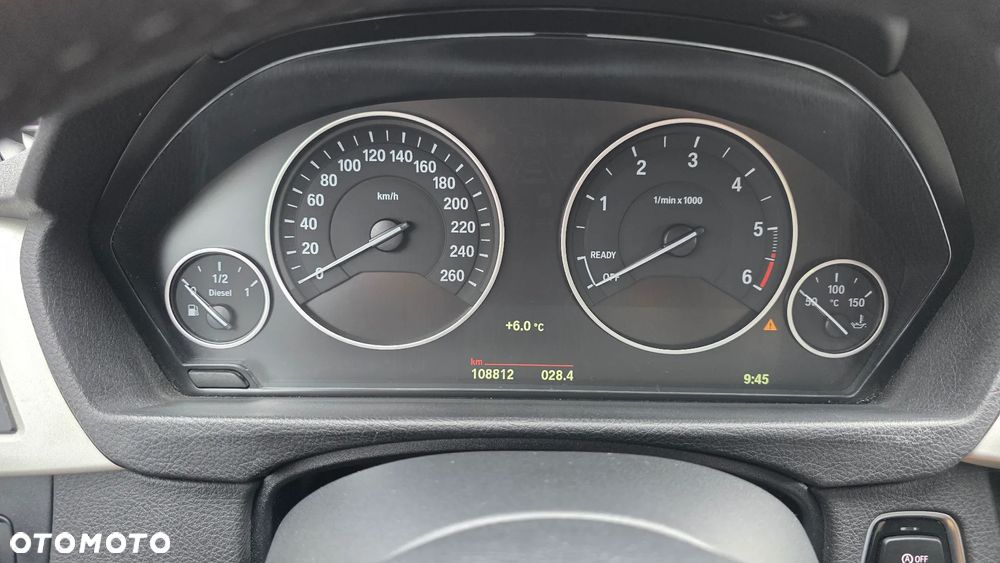 BMW Seria 3 318d Sport Line - 25