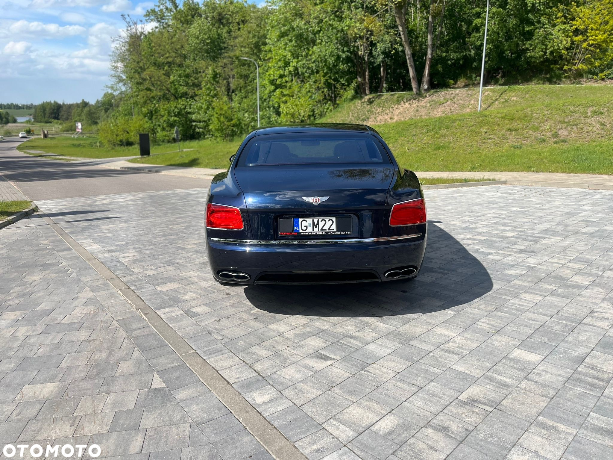 Bentley Flying Spur V8 S - 6