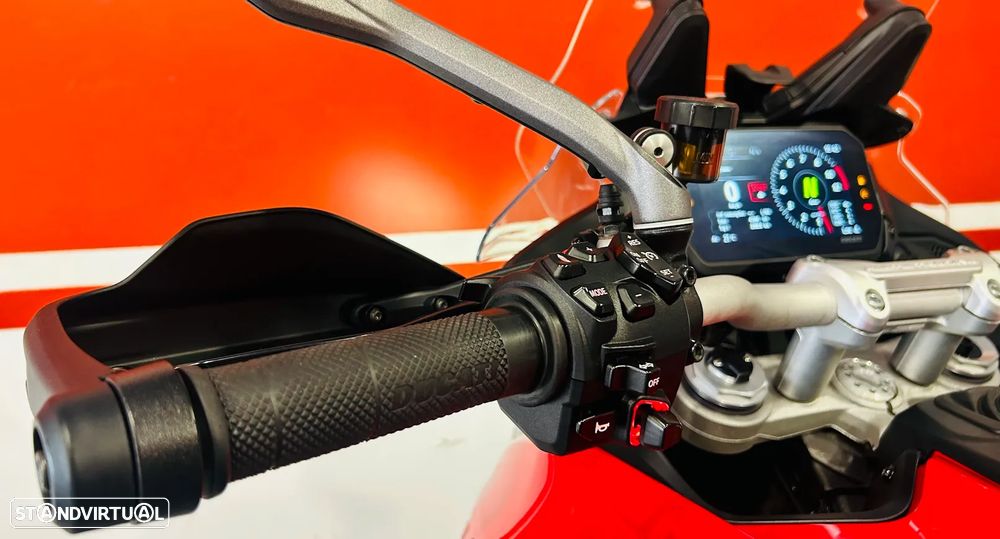 Ducati Multistrada V4 S Essential - 13