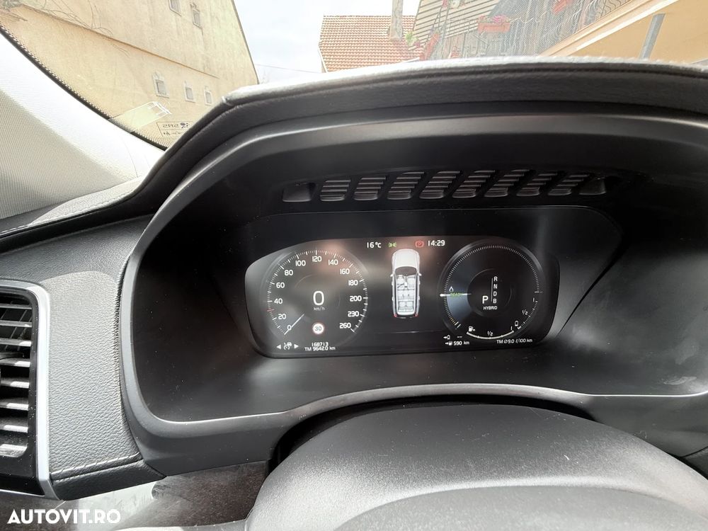 Volvo XC 90 - 7