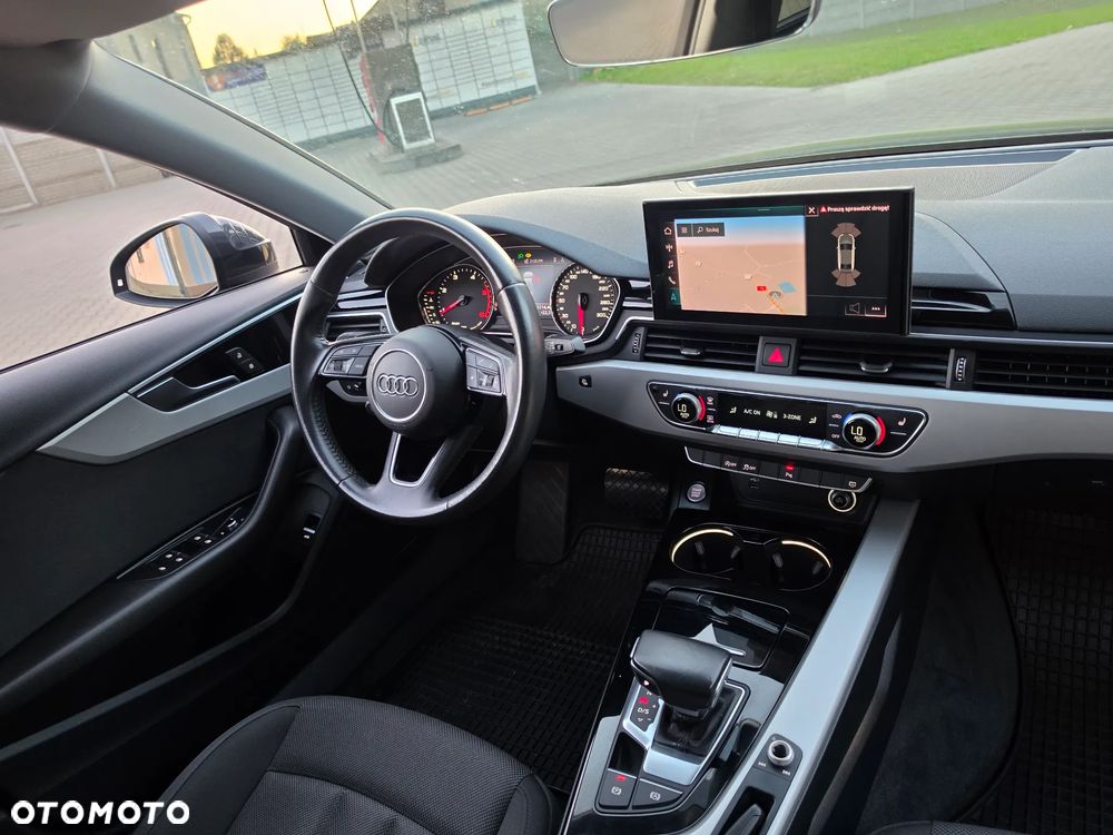 Audi A4 Limousine - 17