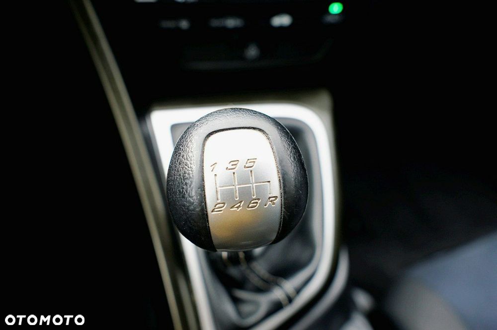 Honda Civic 1.4 Comfort - 23