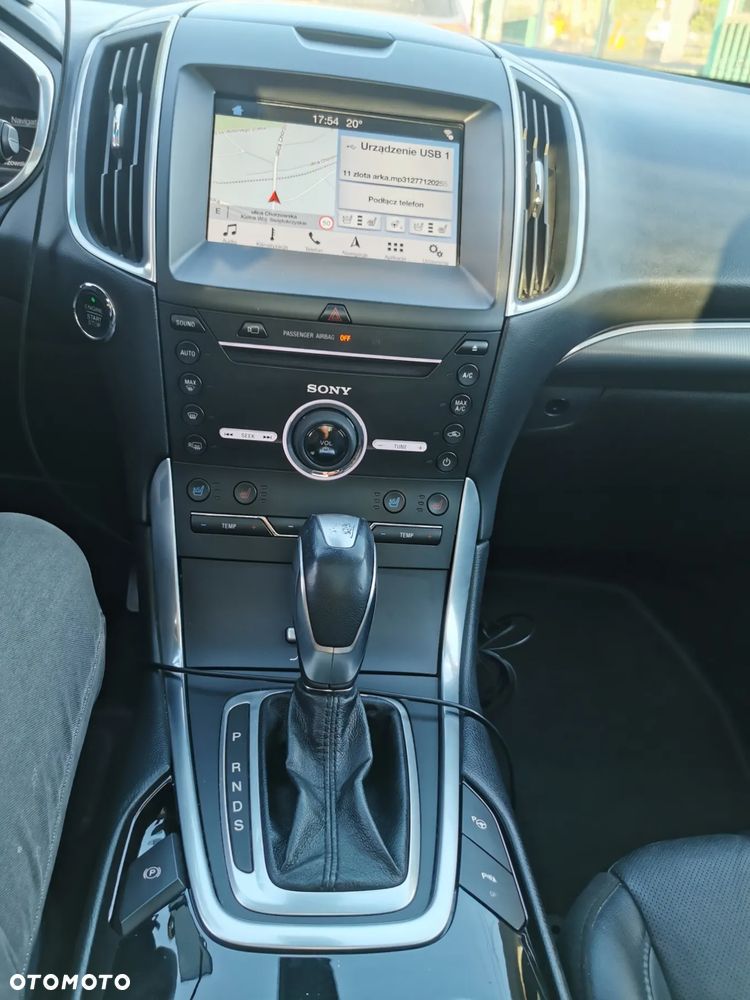 Ford Edge - 9