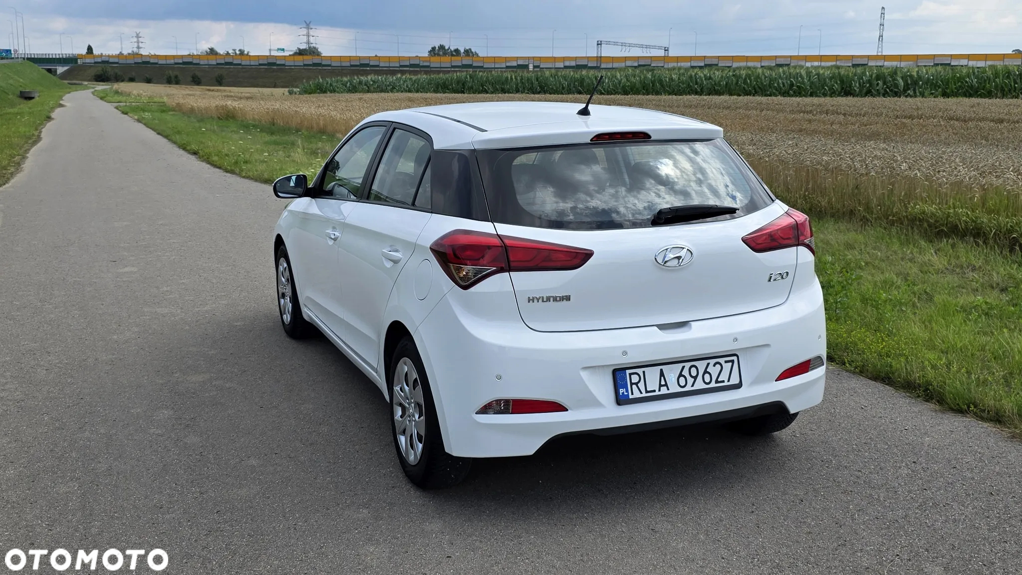 Hyundai i20 1.2 Trend - 12