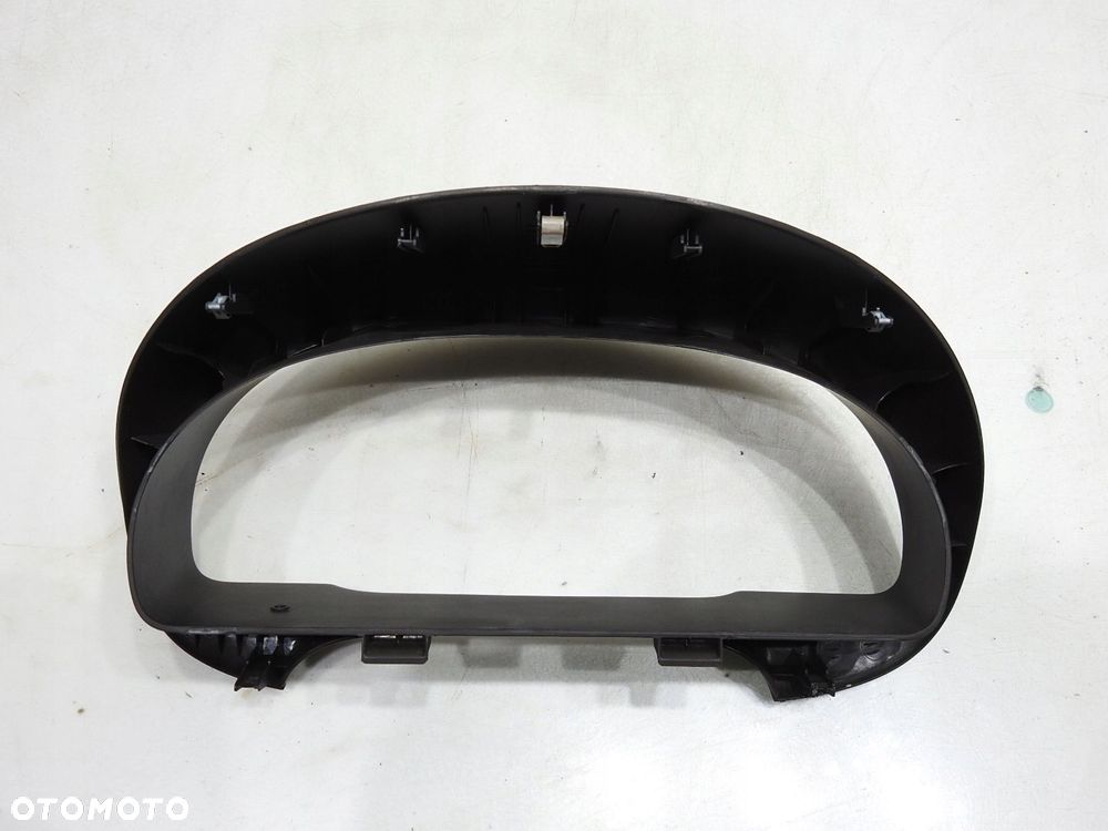 RAMKA OSŁONA LICZNIKA HYUNDAI i30 I 84830-2L000 - 6