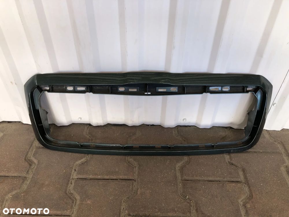 SKODA OCTAVIA I LIFT 2001- GRILL W ZDERZAK PRZÓD ATRAPA PRZEDNIA KRATKA RAMKA - 1