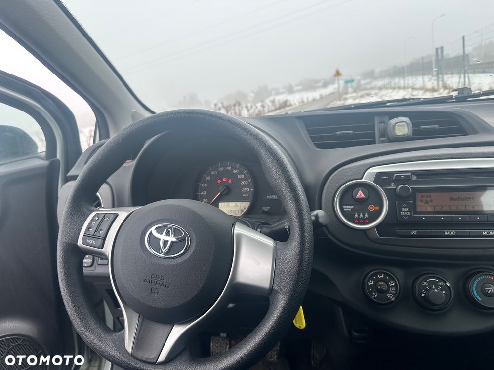 Toyota Yaris - 8