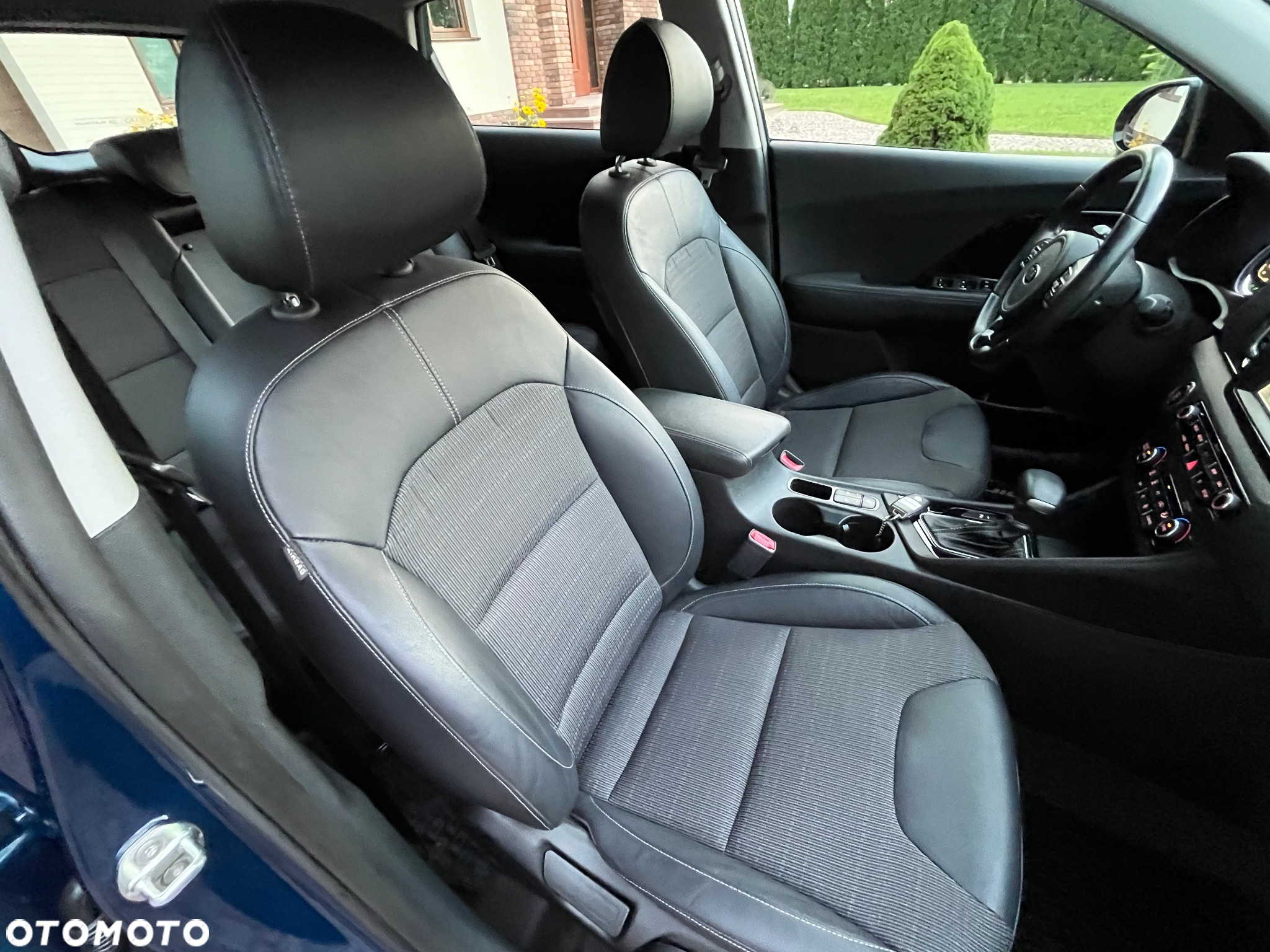 Kia Niro 1.6 GDI Hybrid L - 40