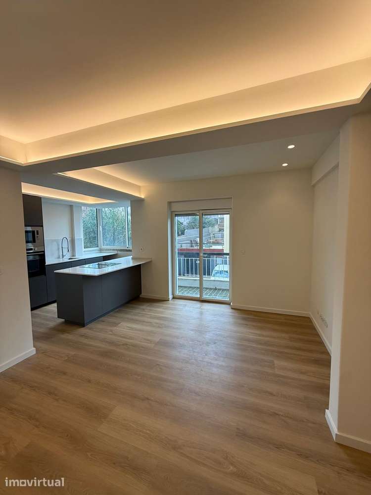 Apartamento T1 em Mem Martins - Grande imagem: 5/11