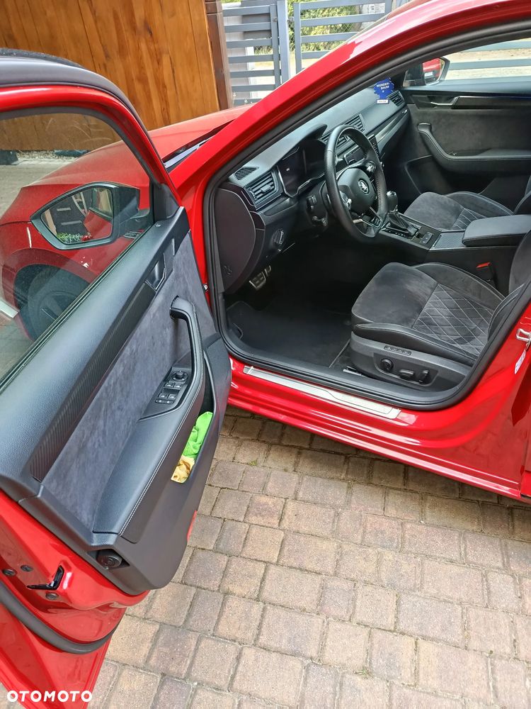 Skoda Superb 2.0 TDI SCR Sportline DSG - 6