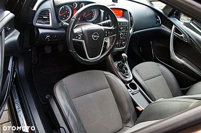 Opel Astra 2.0 CDTI Exklusiv - 16