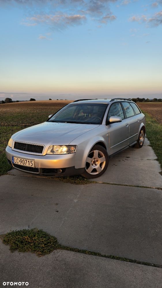 Audi A4 Avant - 1