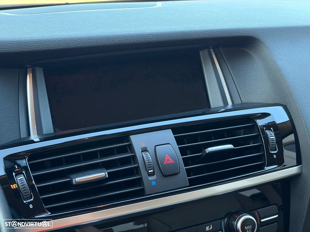 BMW X3 18 d sDrive Auto - 30
