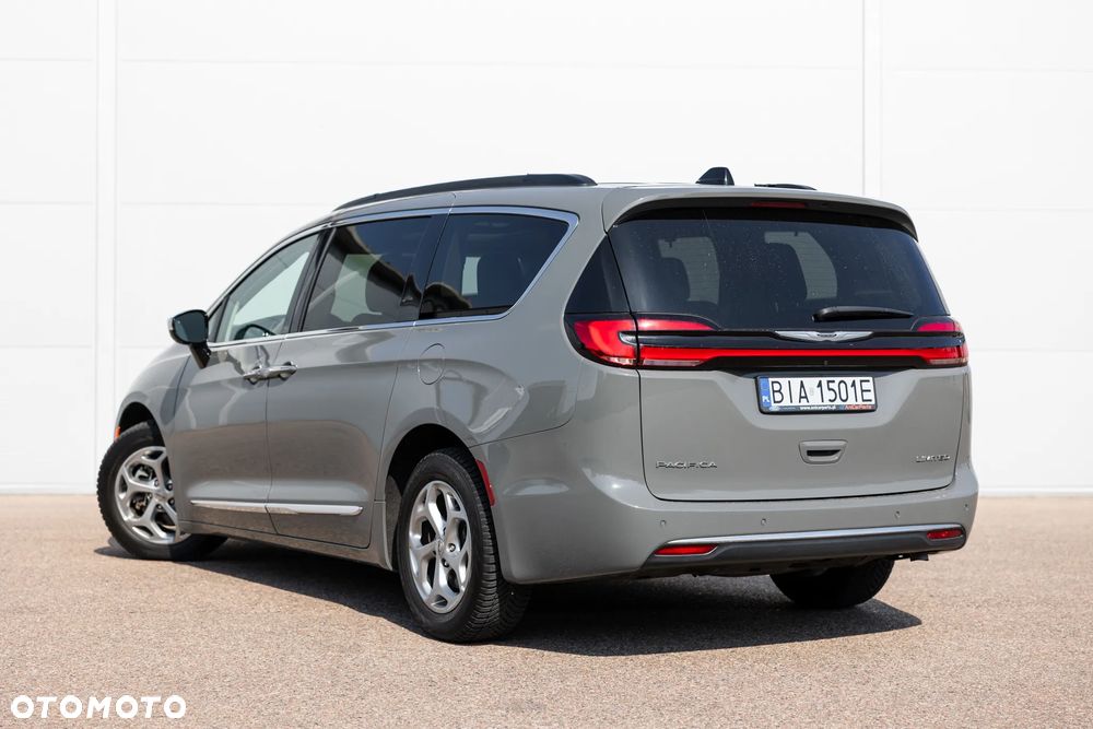 Chrysler Pacifica - 21