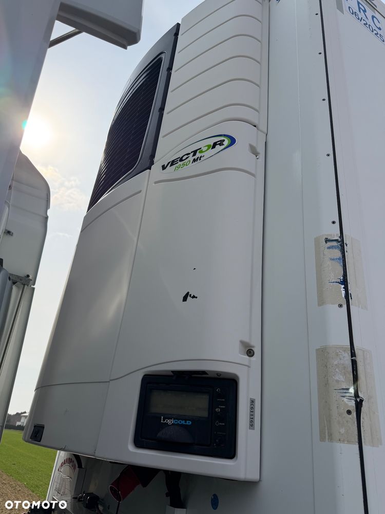 Krone Naczepa Chłodnia // Agregat Carrier Vector 1950 MT - 2