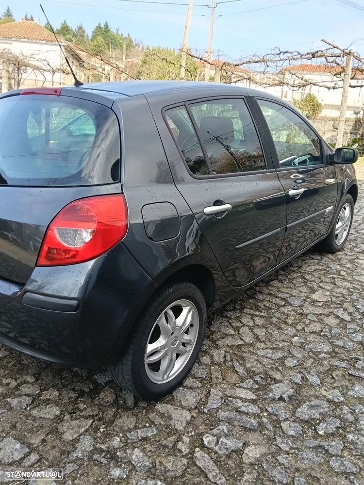 Renault Clio 1.2 16V Rip Curl - 3