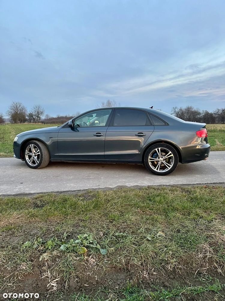 Audi A4 Limousine - 7