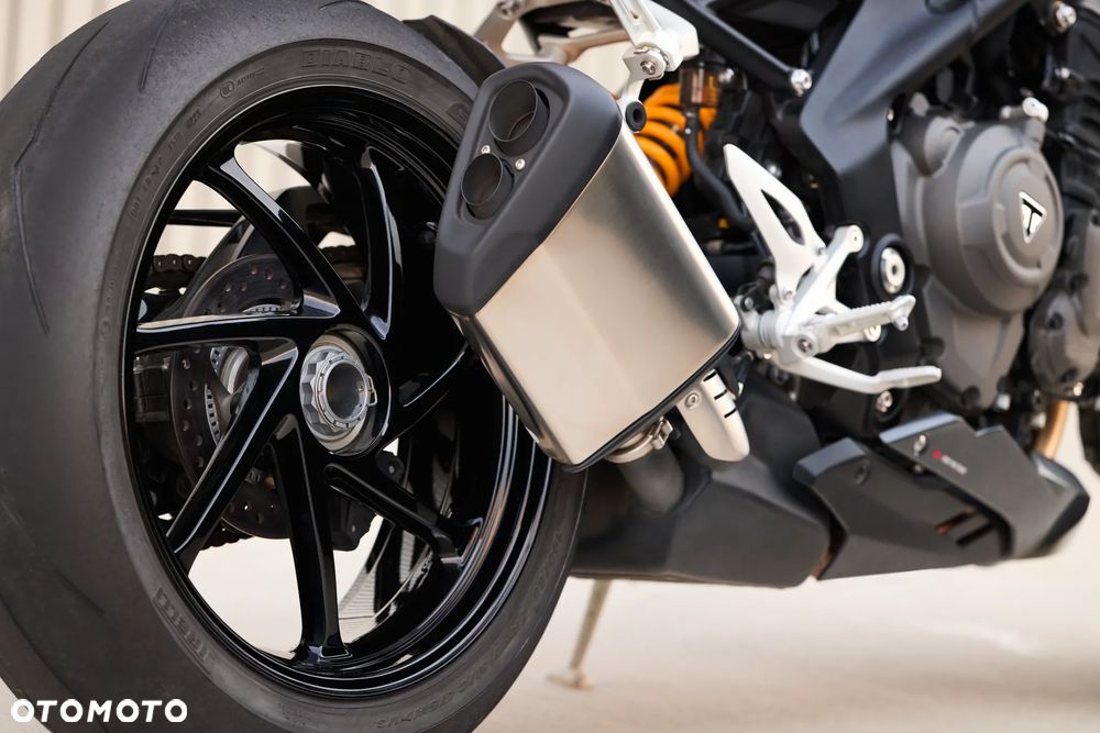 Triumph Speed Triple - 10