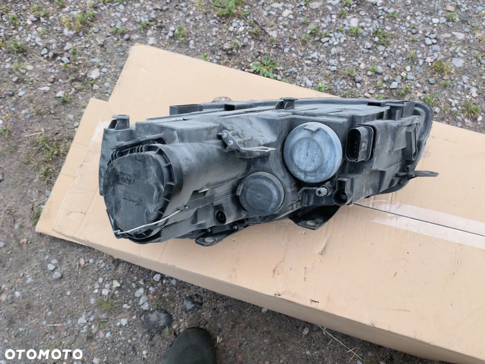 Lampa przód przednia prawa lewa VW Golf VI 6 - 2
