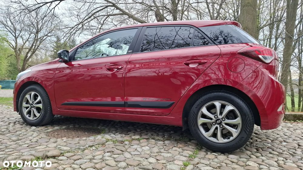 Hyundai i20 1.2 GO - 12