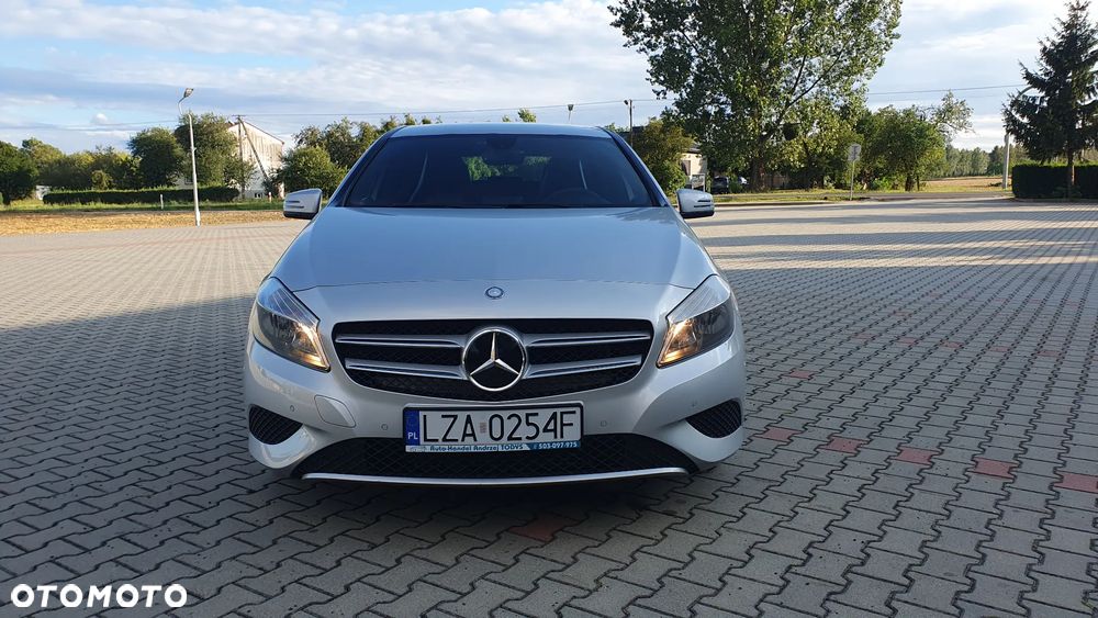 Mercedes-Benz Klasa A 180 7G-DCT Urban - 4
