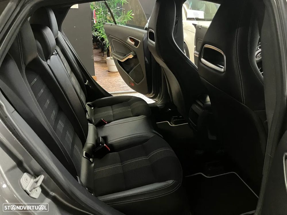 Mercedes-Benz CLA 180 d Shooting Brake - 14