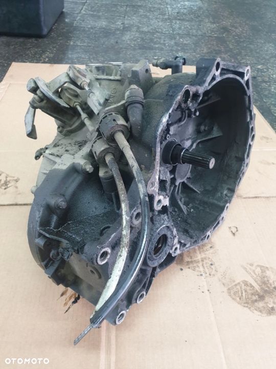 SKRZYNIA BIEGÓW OPEL ASTRA III H 1,7CDTI F23 - 4