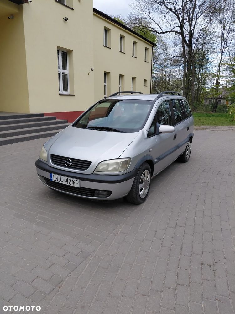 Opel Zafira - 1