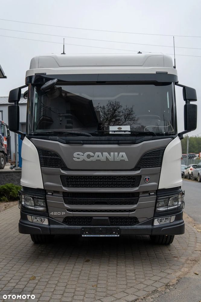Scania P420 6x2 - 9