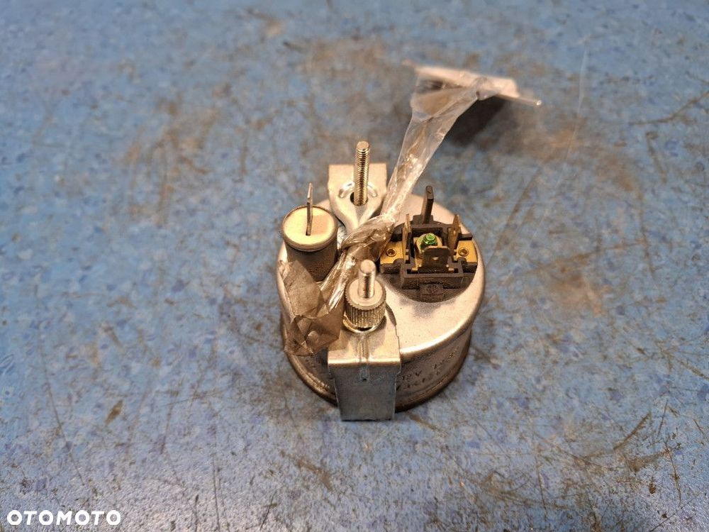 MERCEDES BENZ KACZKA 207 D WSKAŹNIK PALIWA - 7