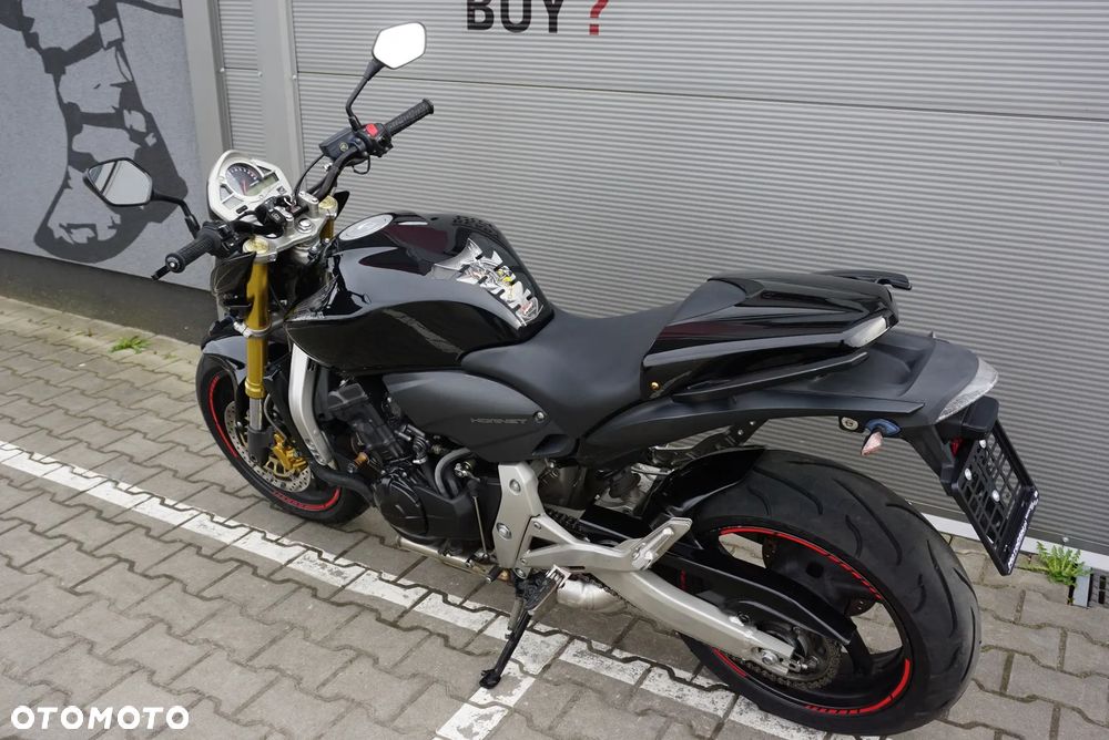 Honda Hornet - 12