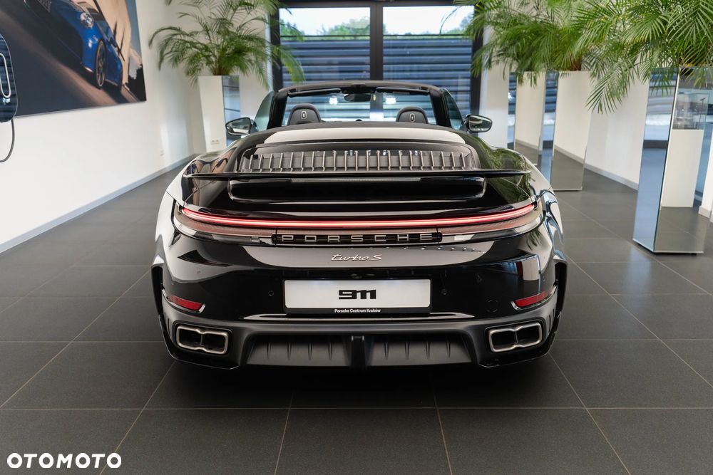Porsche 911 Turbo S - 32