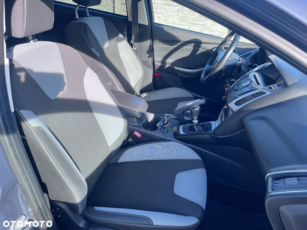 Ford Focus - 10