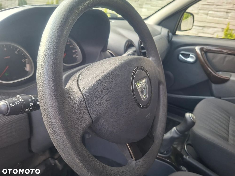 Dacia Duster 1.6 Laureate - 15