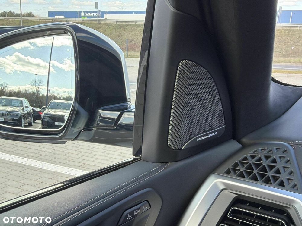 BMW X7 - 22