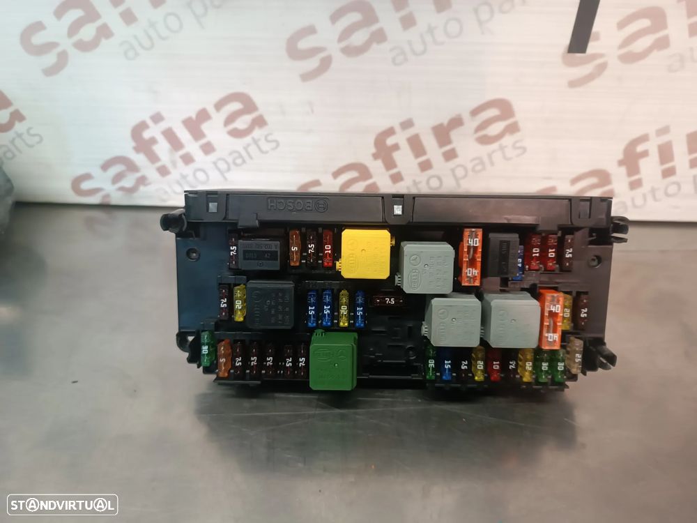 CAIXA DE FUSIVEIS MERCEDES CLASSE E / C W204 W212 REF- A2129004811 - 1