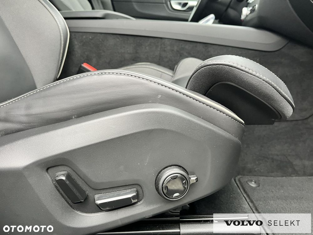 Volvo XC 60 - 33