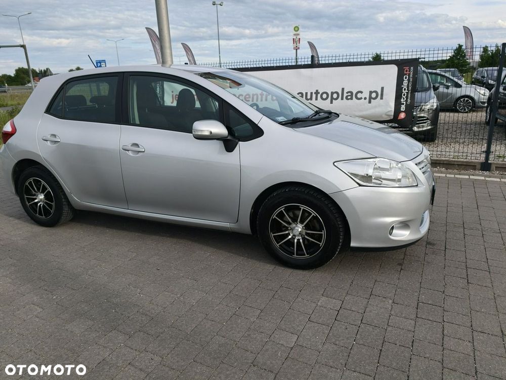 Toyota Auris - 9