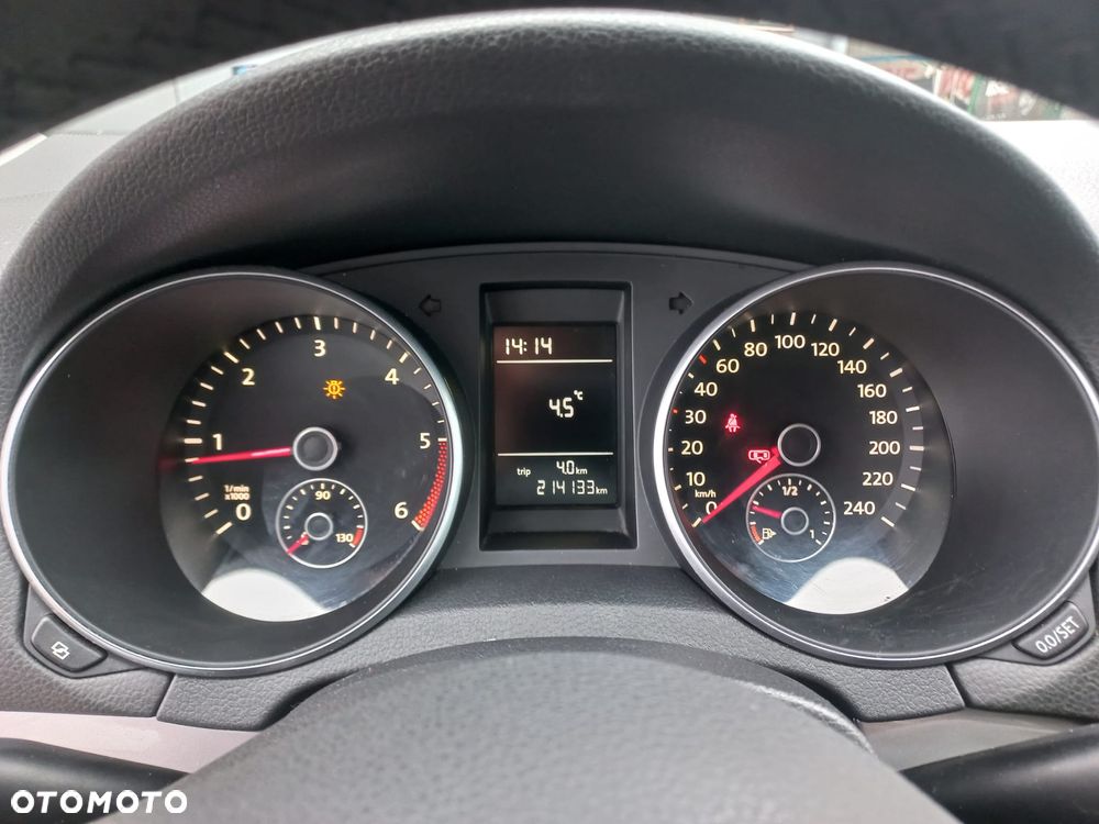 Volkswagen Golf 2.0 TDI Comfortline - 7