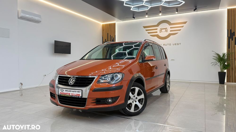 Volkswagen Touran 1.4 TSI Cross - 5