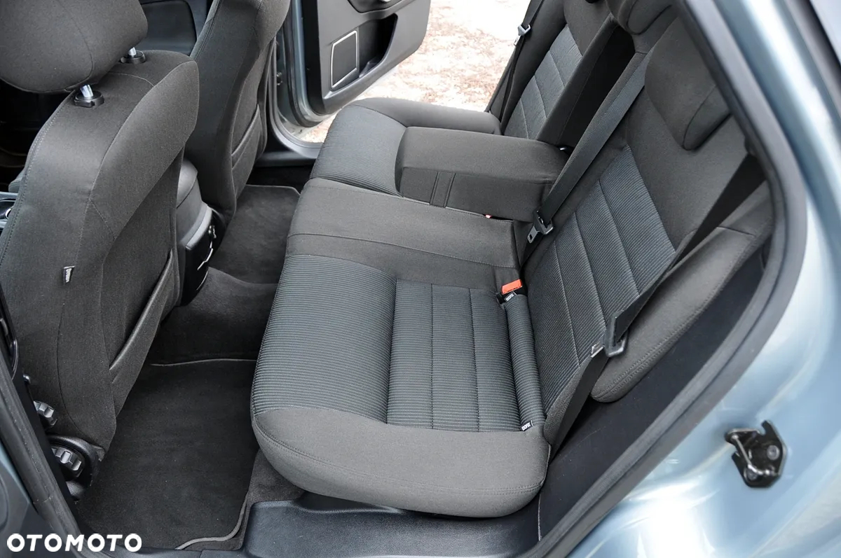 Ford Mondeo 2.0 Titanium - 12