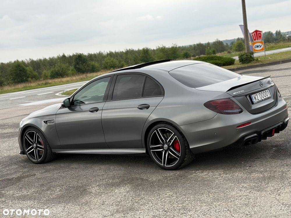 Mercedes-Benz Klasa E AMG 63 S 4Matic AMG Speedshift 9G-MCT Edition 1 - 21
