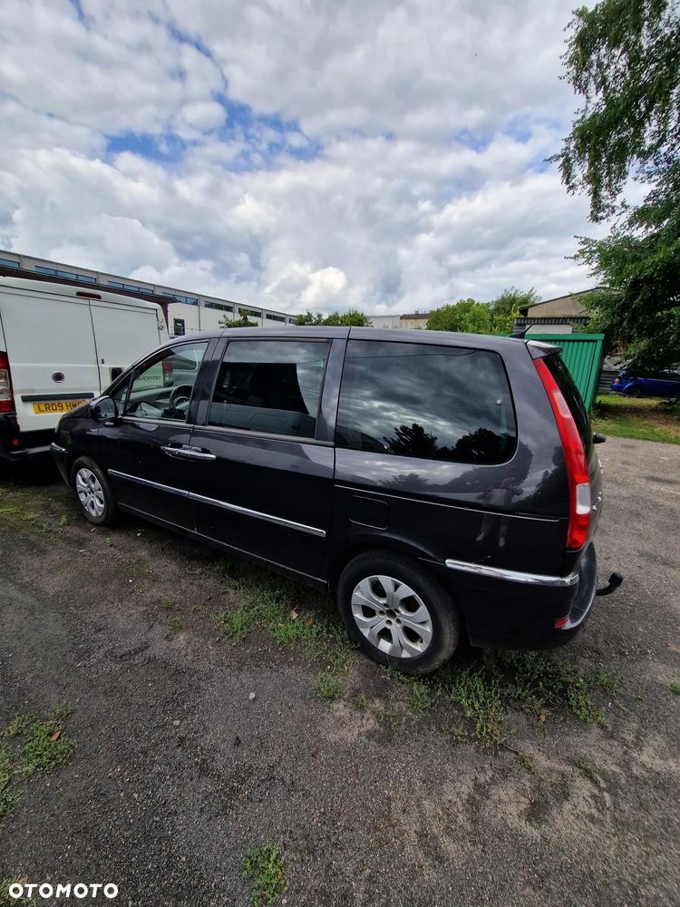 Citroën C8 2.0 HDi Exclusive - 1