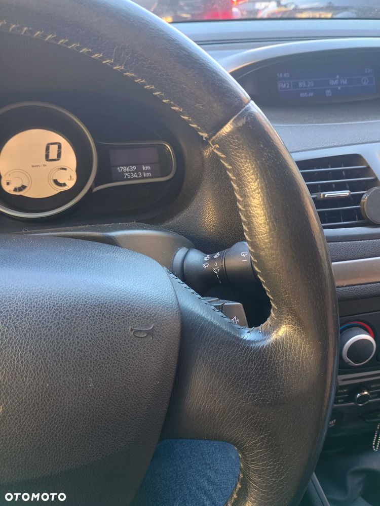 Renault Megane - 7