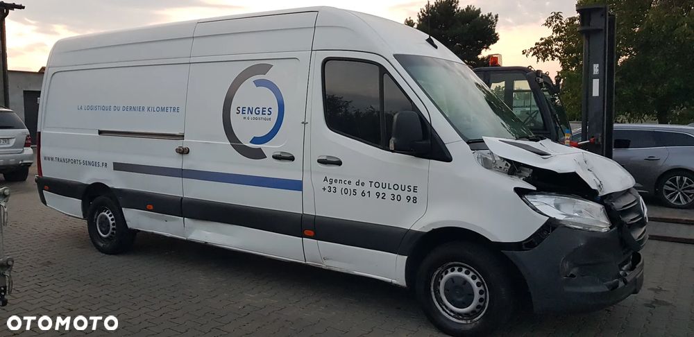 Mercedes-Benz Sprinter - 6